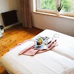 M&e Cztery Pory Roku Szklarka 25a ビストシツァ・クウォツカ
