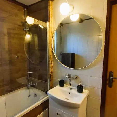 M&e Cztery Pory Roku Szklarka 25a 아파트 *