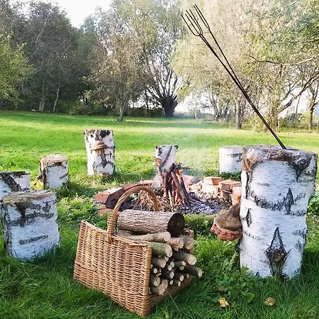 아파트 M&e Cztery Pory Roku Szklarka 25a 비스트르지카 쿠드즈카