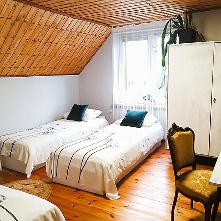 M&e Cztery Pory Roku Szklarka 25a 아파트 비스트르지카 쿠드즈카