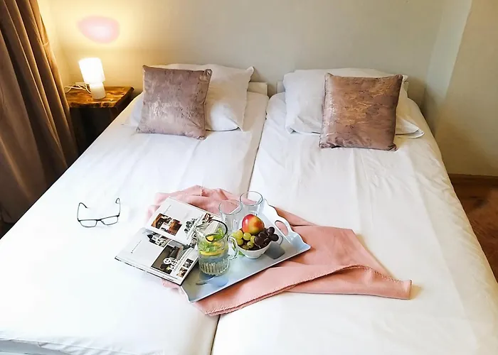 M&e Cztery Pory Roku Szklarka 25a * Bystrzyca Kłodzka